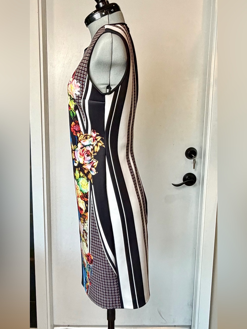 Clover Canyon Sleeveless Neoprene mixed pattern Midi Dress, blue/blk, S, GUC - Picture 4 of 12